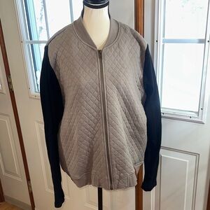 AMPERSAND AVE Quilted Gray and Black Shacket